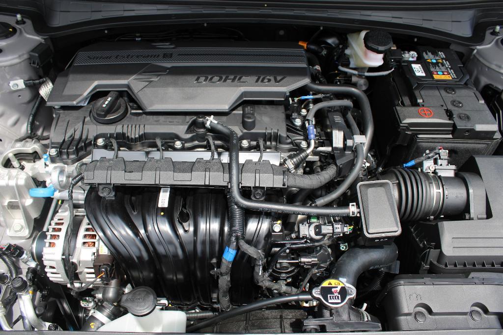 new 2025 Hyundai Elantra car, priced at $22,065