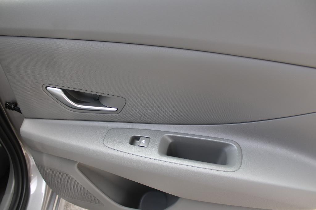 new 2025 Hyundai Elantra car, priced at $22,065