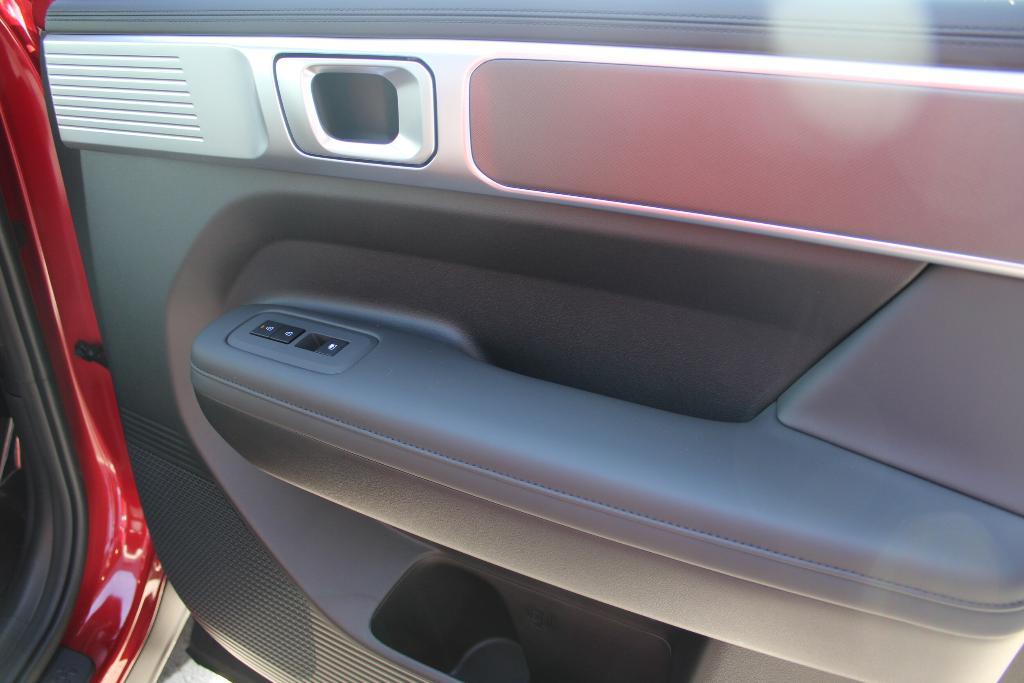 new 2025 Hyundai Santa Fe car, priced at $39,057