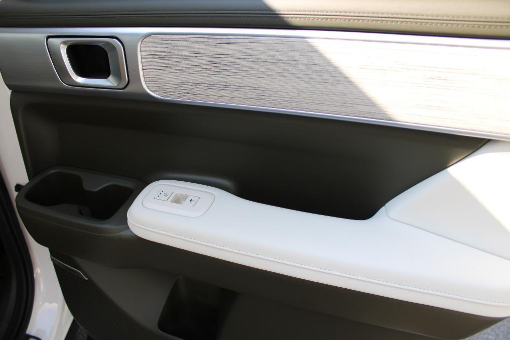 new 2025 Hyundai SANTA FE HEV car, priced at $48,018