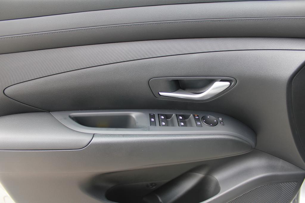 new 2025 Hyundai Tucson car, priced at $31,989