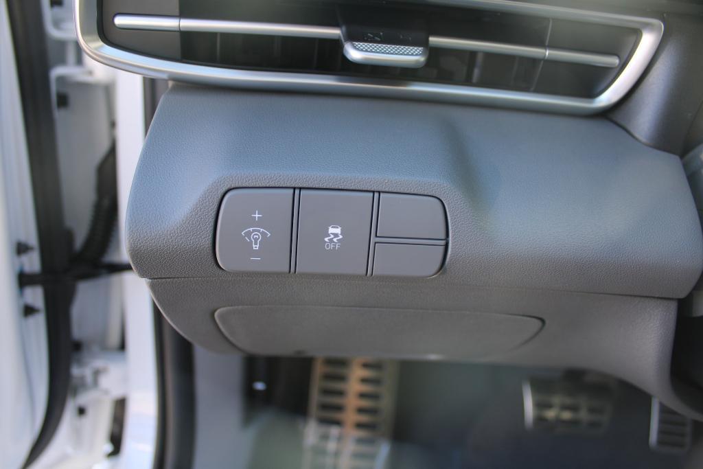 new 2025 Hyundai Elantra car, priced at $23,776