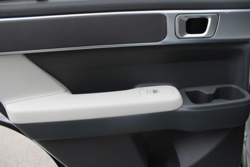 new 2026 Hyundai SANTA FE HEV car, priced at $39,189