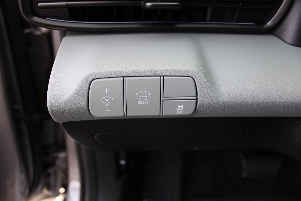 new 2025 Hyundai ELANTRA HEV car, priced at $29,933