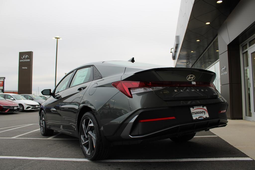 new 2025 Hyundai ELANTRA HEV car, priced at $28,702