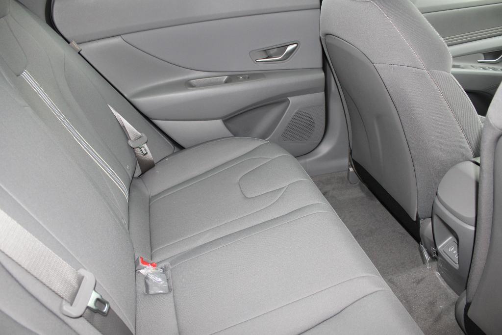 new 2025 Hyundai ELANTRA HEV car, priced at $28,702