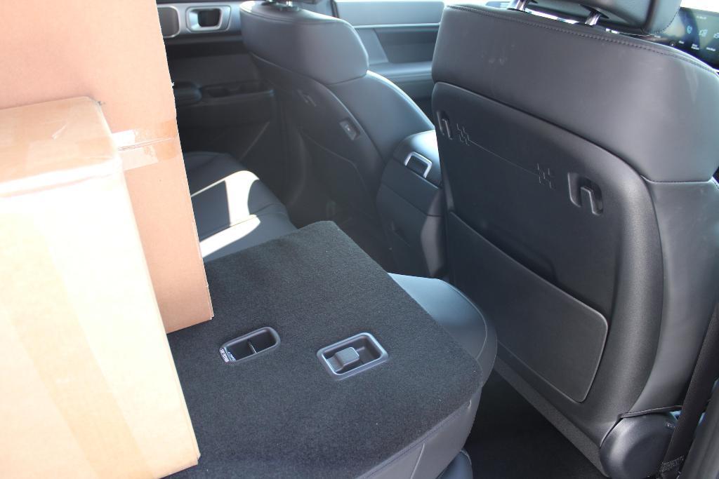 new 2025 Hyundai Santa Fe car, priced at $39,467