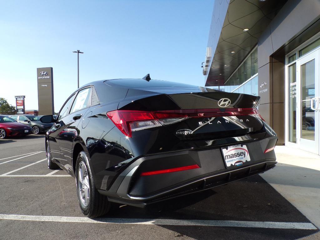 new 2025 Hyundai Elantra car, priced at $22,001