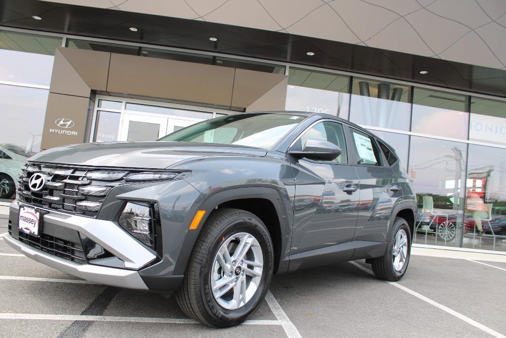 new 2025 Hyundai Tucson car, priced at $29,940