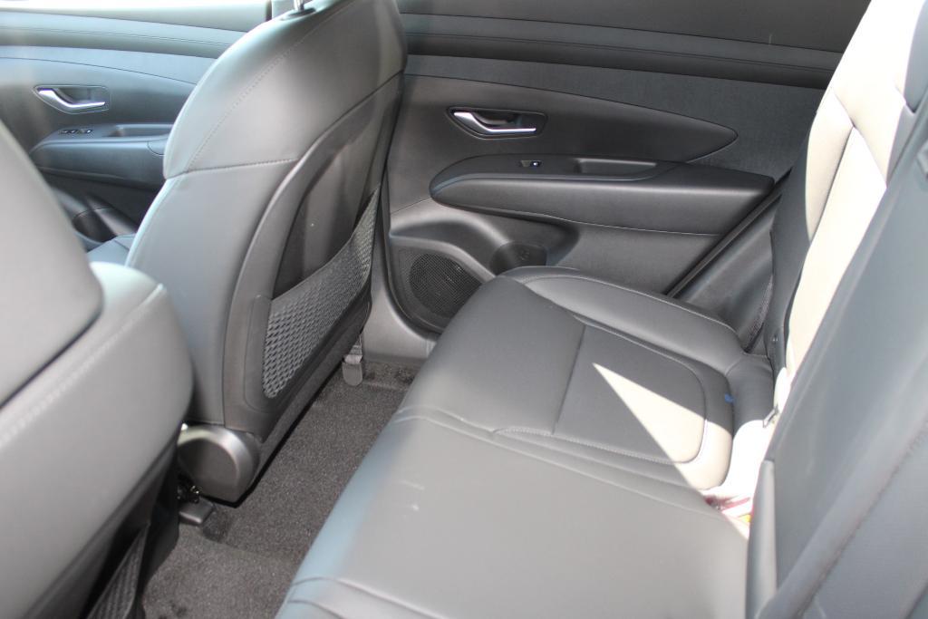 new 2025 Hyundai TUCSON Hybrid car, priced at $36,381