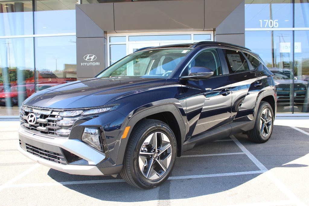 new 2025 Hyundai TUCSON Hybrid car, priced at $36,381
