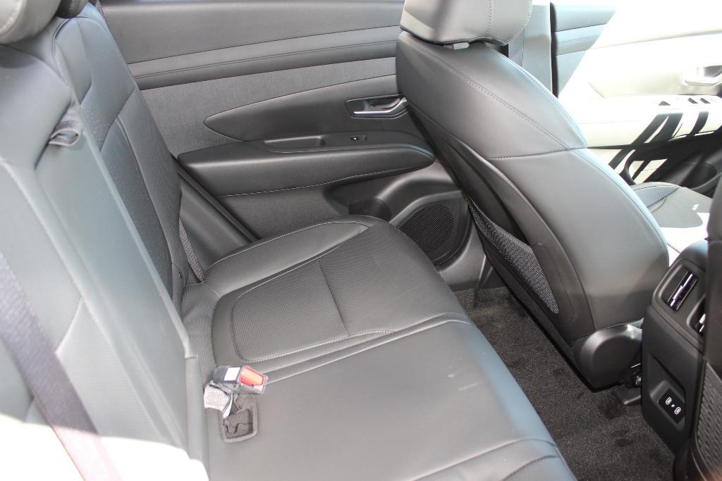 new 2025 Hyundai TUCSON Hybrid car, priced at $36,381