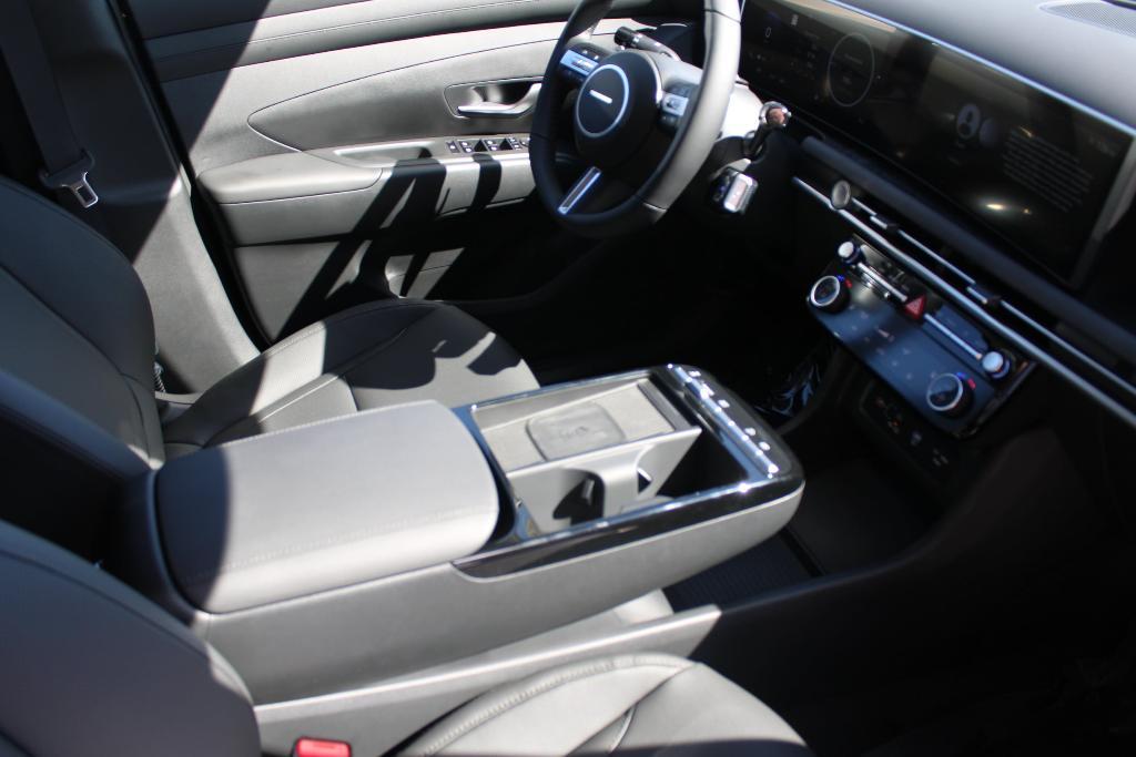 new 2025 Hyundai TUCSON Hybrid car, priced at $36,381