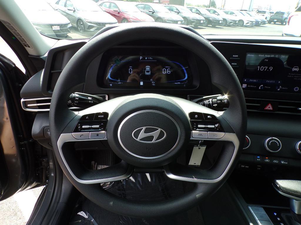 new 2025 Hyundai Elantra car, priced at $23,242