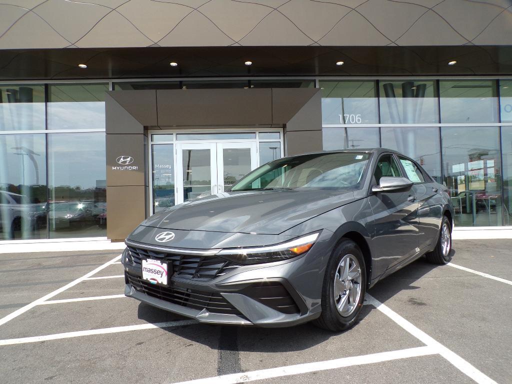 new 2025 Hyundai Elantra car, priced at $23,242