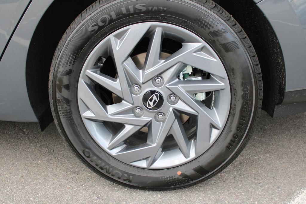 new 2025 Hyundai ELANTRA HEV car, priced at $25,333