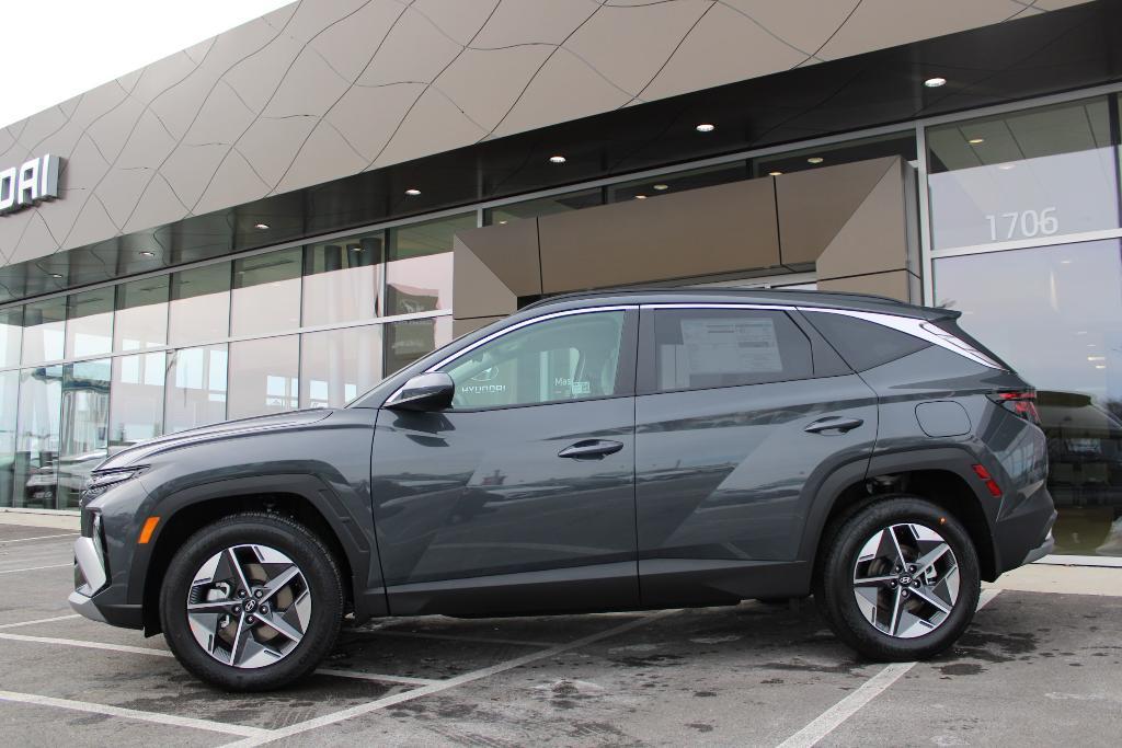 new 2025 Hyundai Tucson car, priced at $31,869