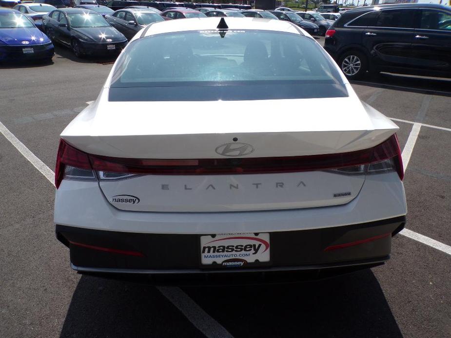 new 2025 Hyundai Elantra HEV car, priced at $26,515