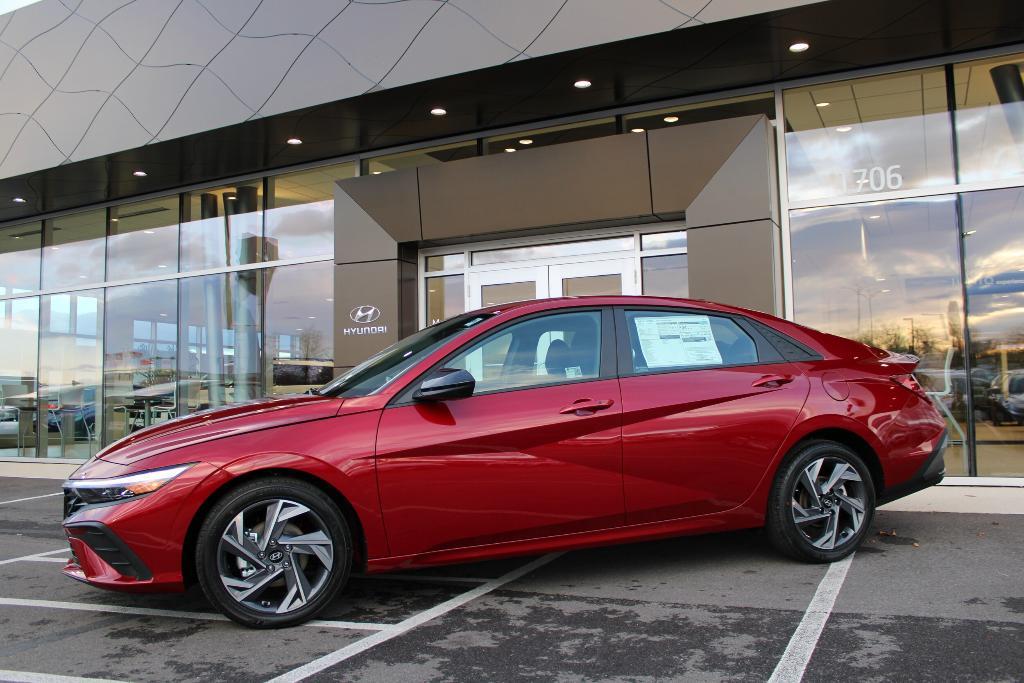 new 2025 Hyundai Elantra car, priced at $24,541