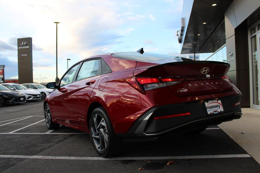 new 2025 Hyundai Elantra car, priced at $24,541