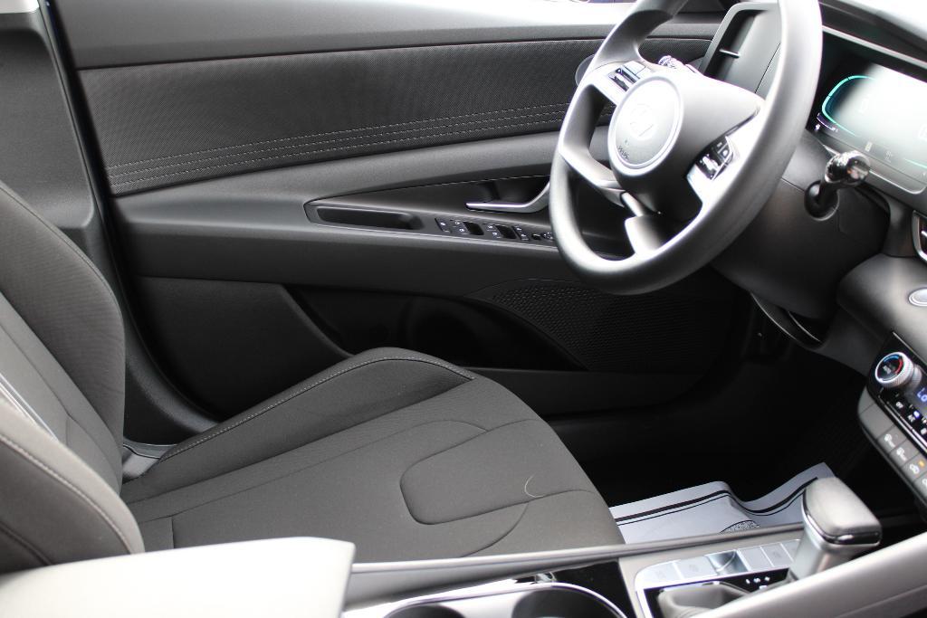new 2025 Hyundai ELANTRA HEV car, priced at $25,603