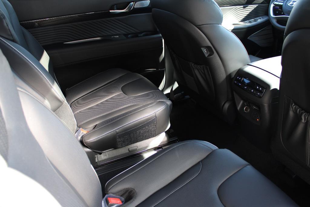 new 2025 Hyundai Palisade car, priced at $54,089
