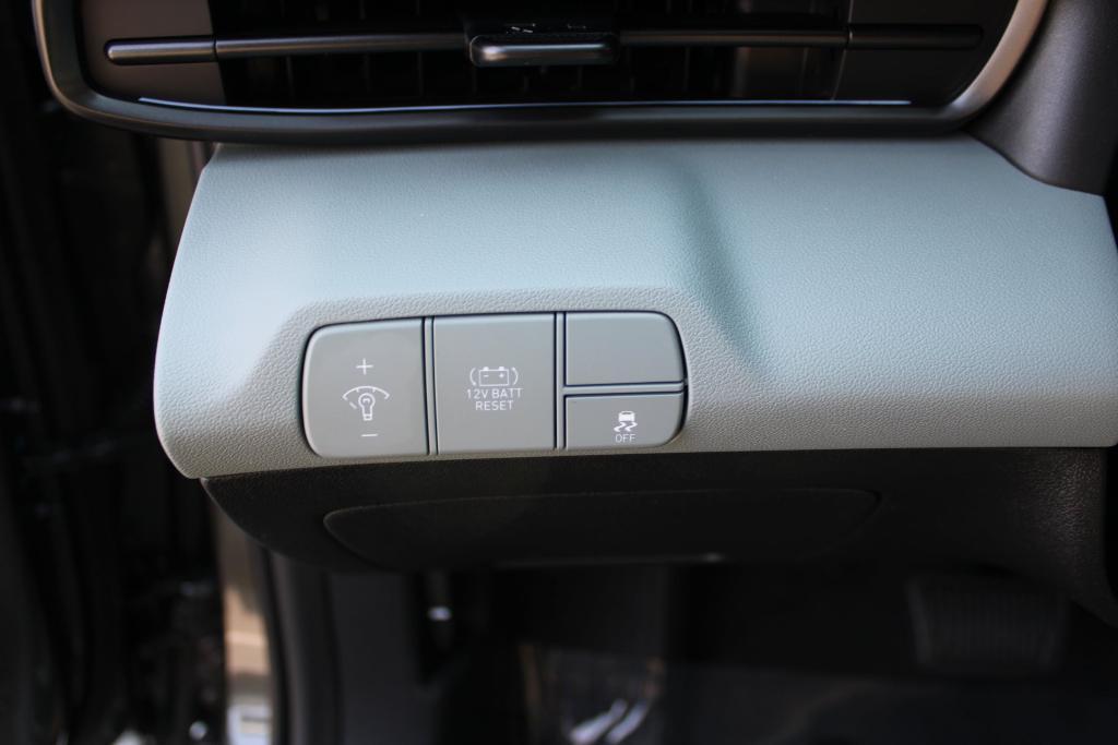 new 2025 Hyundai ELANTRA HEV car, priced at $30,903