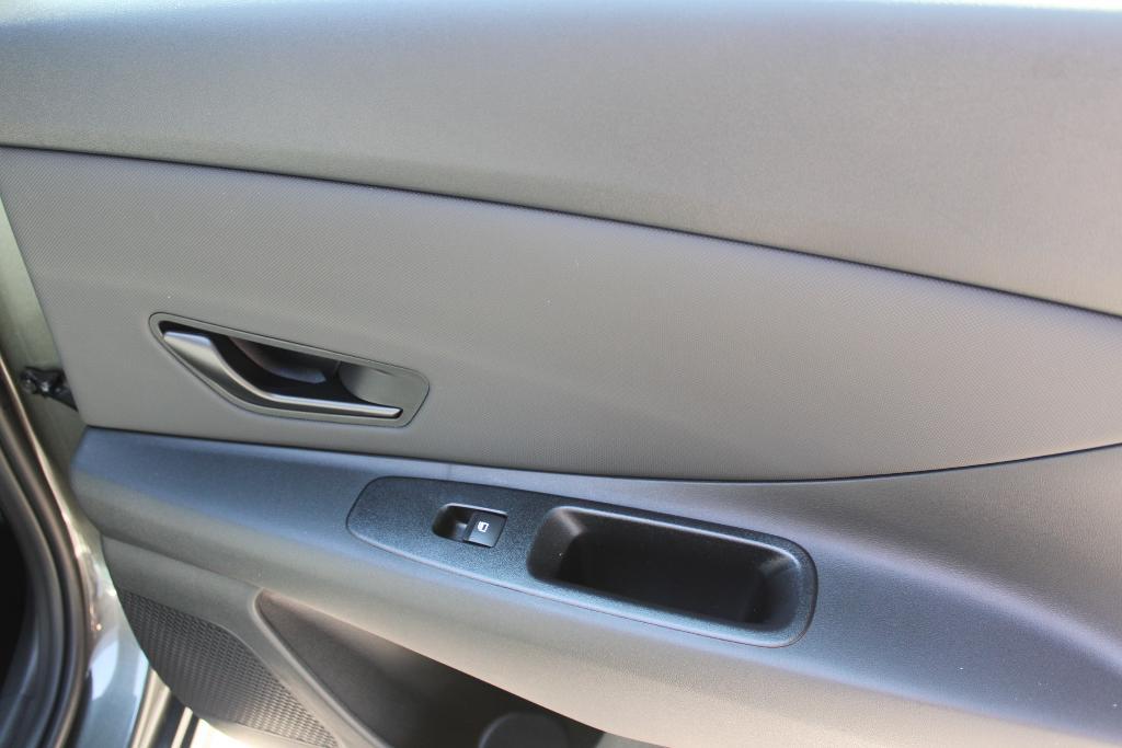 new 2025 Hyundai ELANTRA HEV car, priced at $30,903