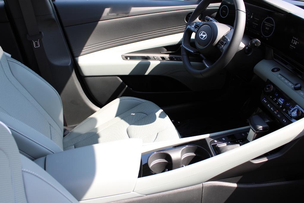 new 2025 Hyundai ELANTRA HEV car, priced at $30,903