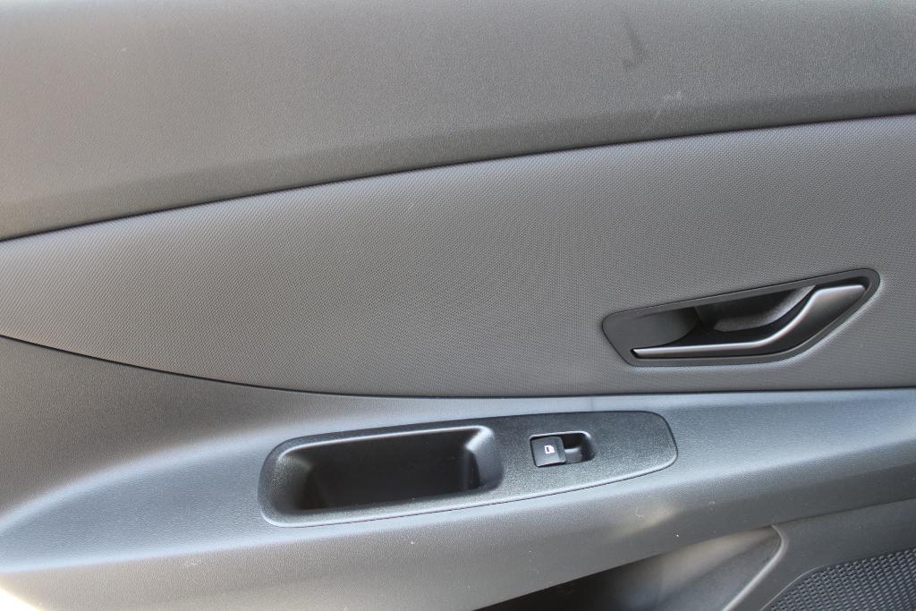 new 2025 Hyundai ELANTRA HEV car, priced at $30,903