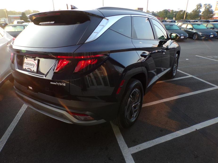 new 2025 Hyundai Tucson Hybrid car, priced at $33,804