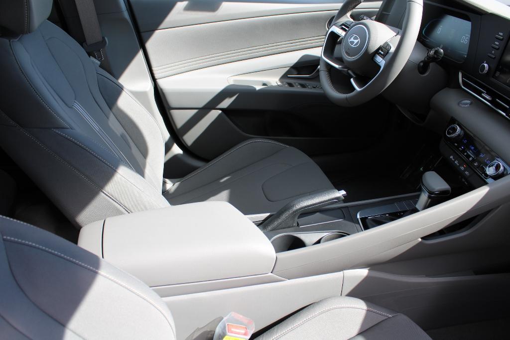 new 2025 Hyundai Elantra car, priced at $23,241