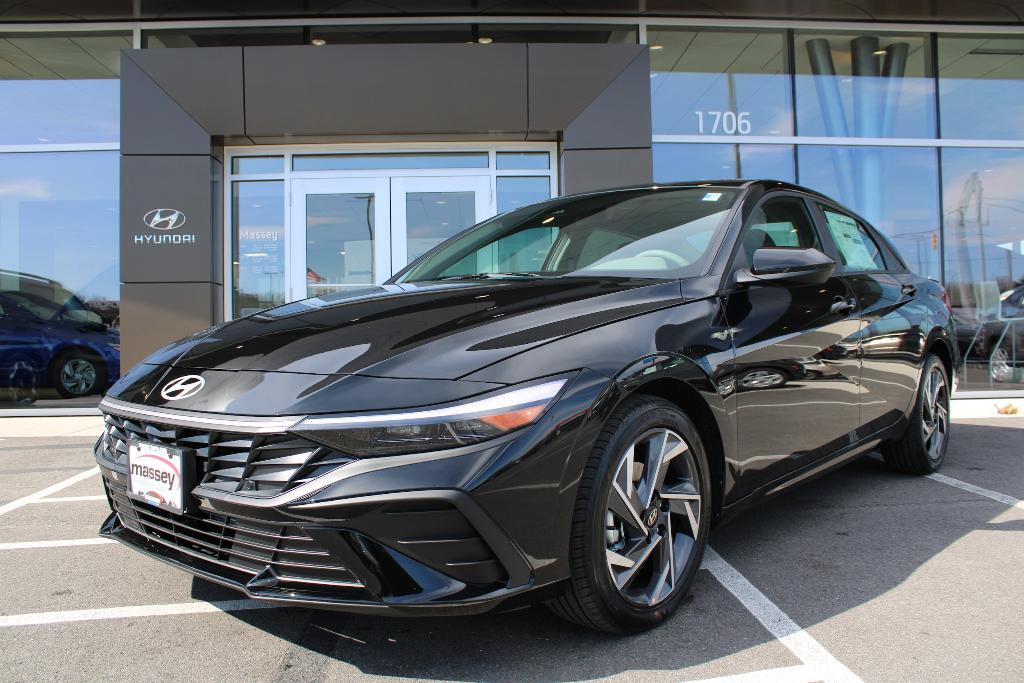 new 2025 Hyundai Elantra car, priced at $23,241