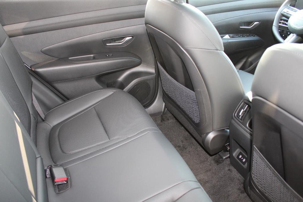 new 2025 Hyundai TUCSON Hybrid car, priced at $36,881