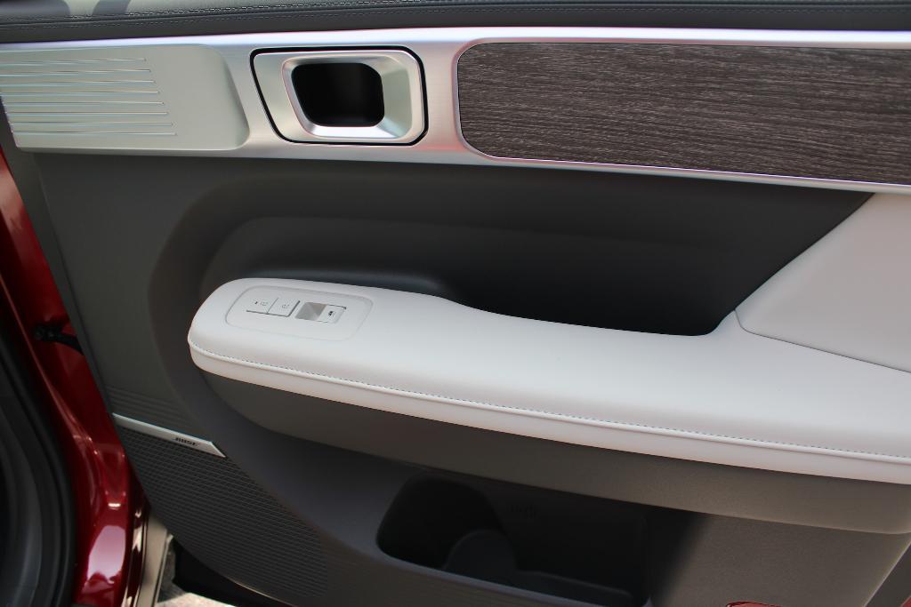 new 2025 Hyundai SANTA FE HEV car, priced at $51,618