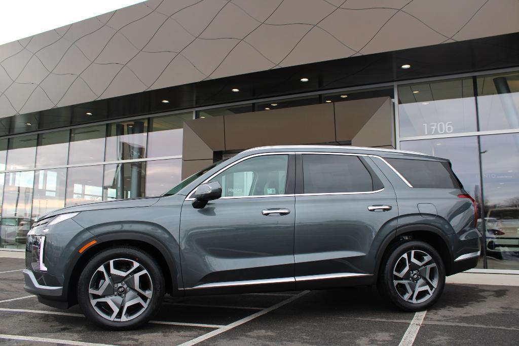 new 2025 Hyundai Palisade car, priced at $50,206