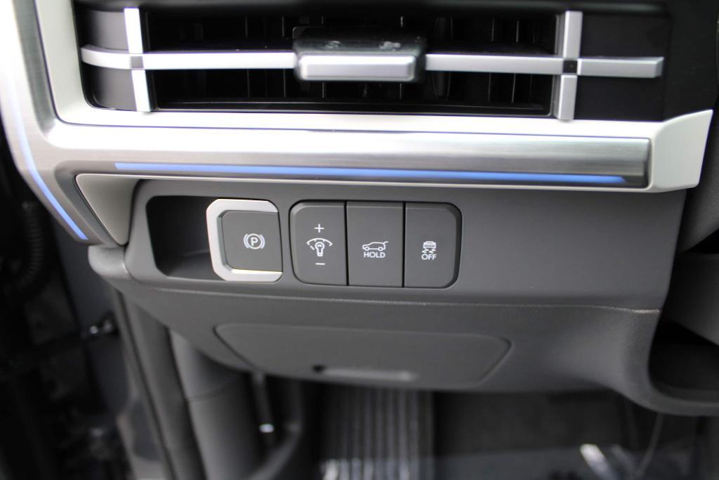 new 2025 Hyundai SANTA FE HEV car, priced at $47,827