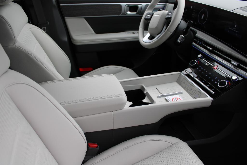 new 2025 Hyundai SANTA FE HEV car, priced at $47,827
