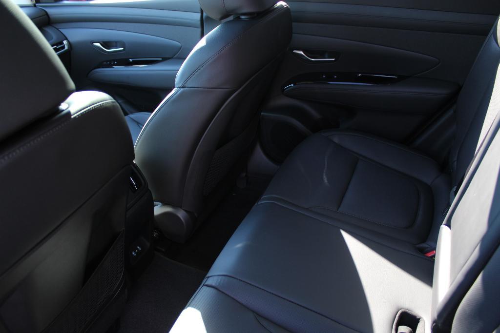 new 2025 Hyundai TUCSON Hybrid car, priced at $41,596