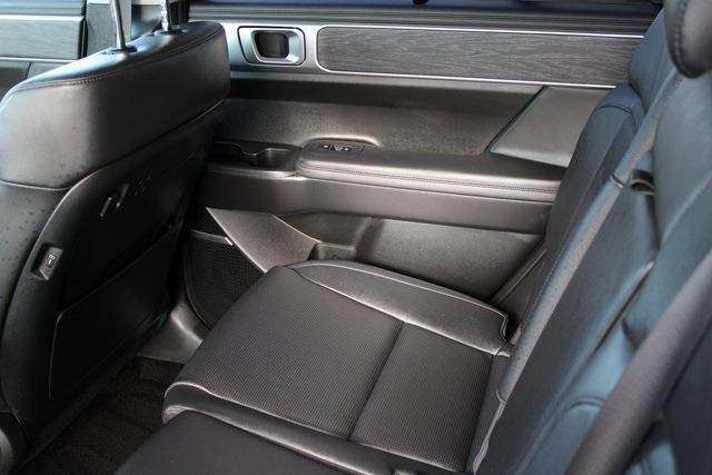 used 2024 Hyundai Santa Fe car, priced at $38,126