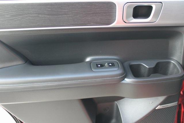 used 2024 Hyundai Santa Fe car, priced at $38,126