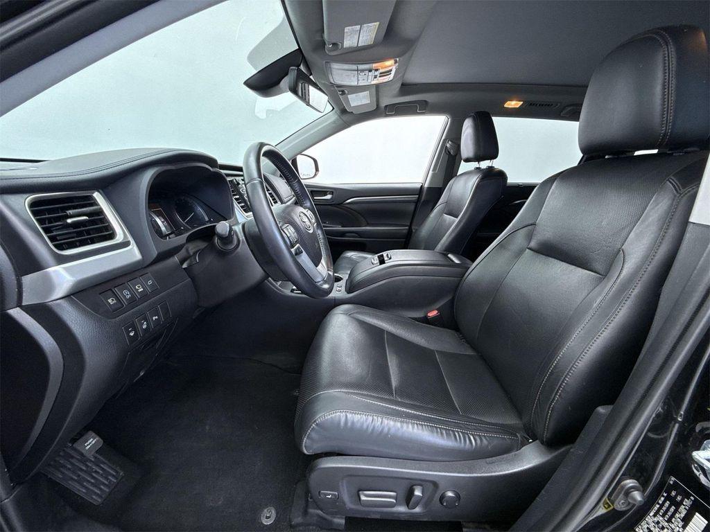 used 2019 Toyota Highlander car, priced at $18,988