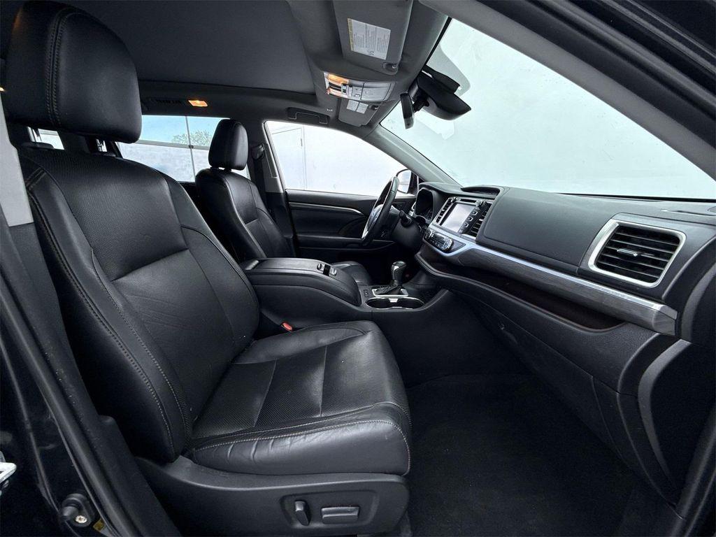 used 2019 Toyota Highlander car, priced at $18,988