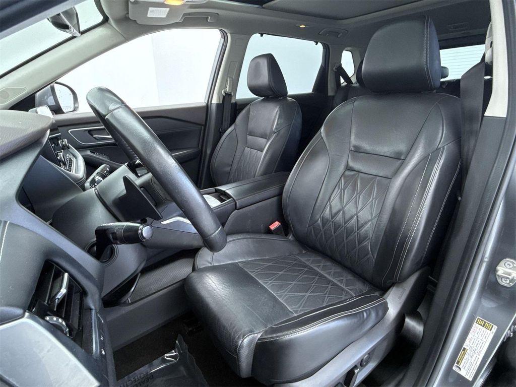 used 2021 Nissan Rogue car, priced at $19,648