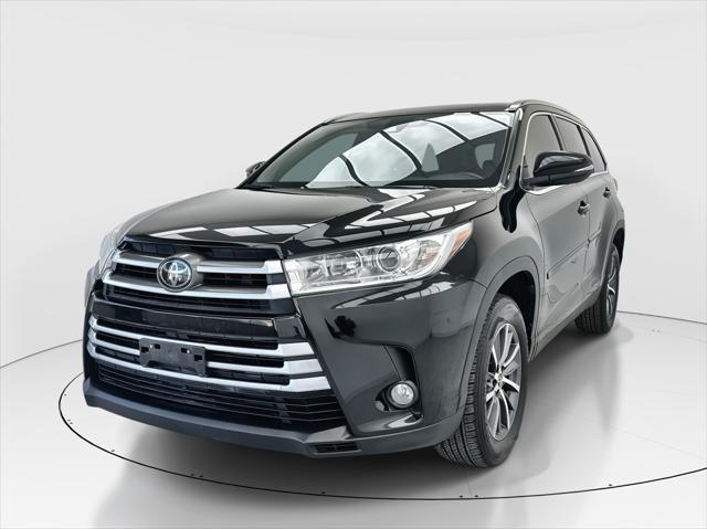 used 2019 Toyota Highlander car, priced at $25,888