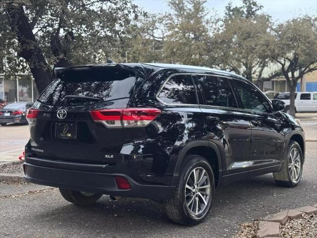 used 2019 Toyota Highlander car, priced at $25,888