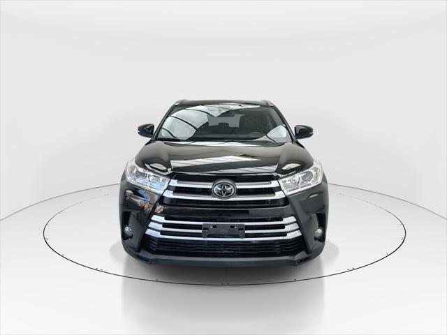 used 2019 Toyota Highlander car, priced at $24,288