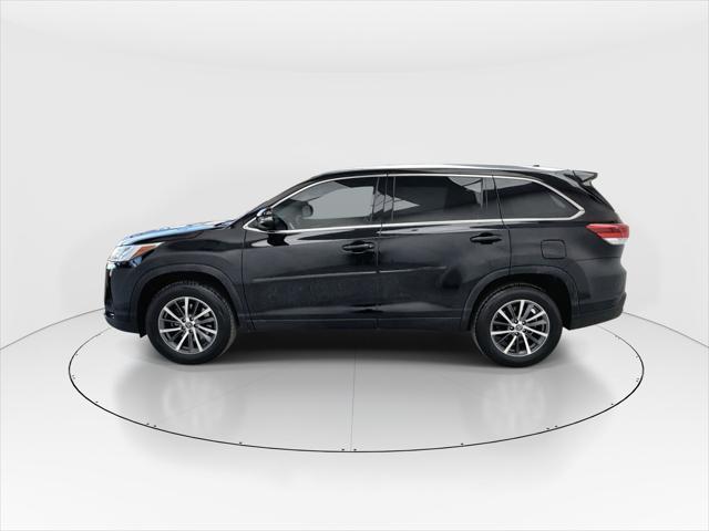 used 2019 Toyota Highlander car, priced at $24,288