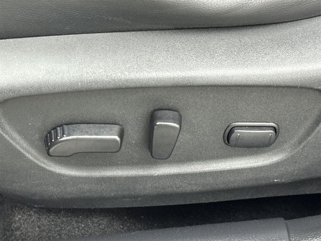 used 2014 Nissan Rogue car, priced at $8,988