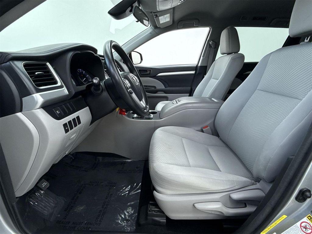 used 2017 Toyota Highlander car, priced at $19,468